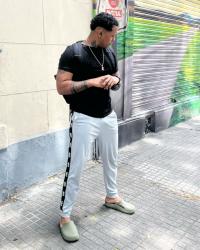 Foto 1 de 24